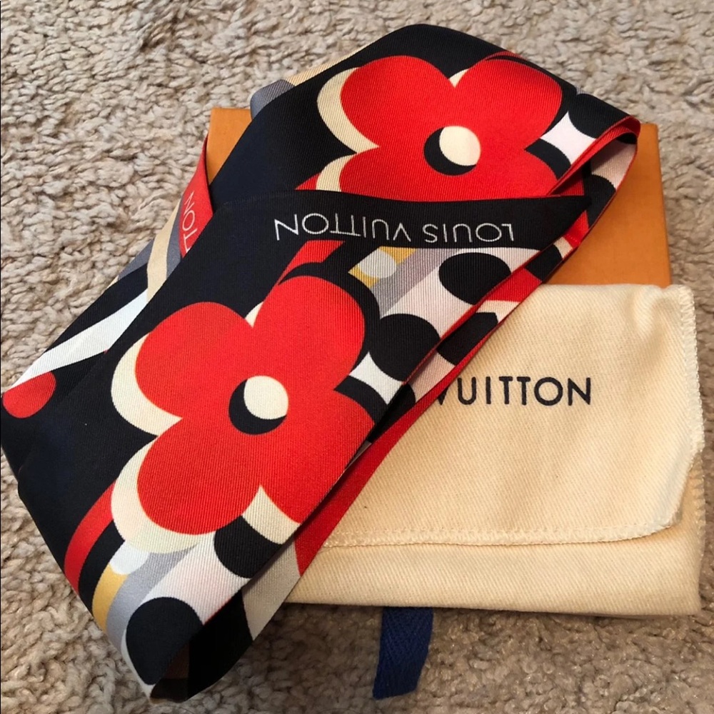 SOLD ❌ Louis Vuitton Silk Bandeau